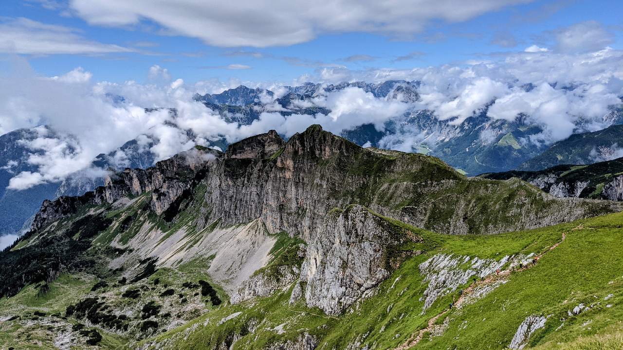 You are currently viewing Rofan: Bike and Hike Hochiss (2299m)