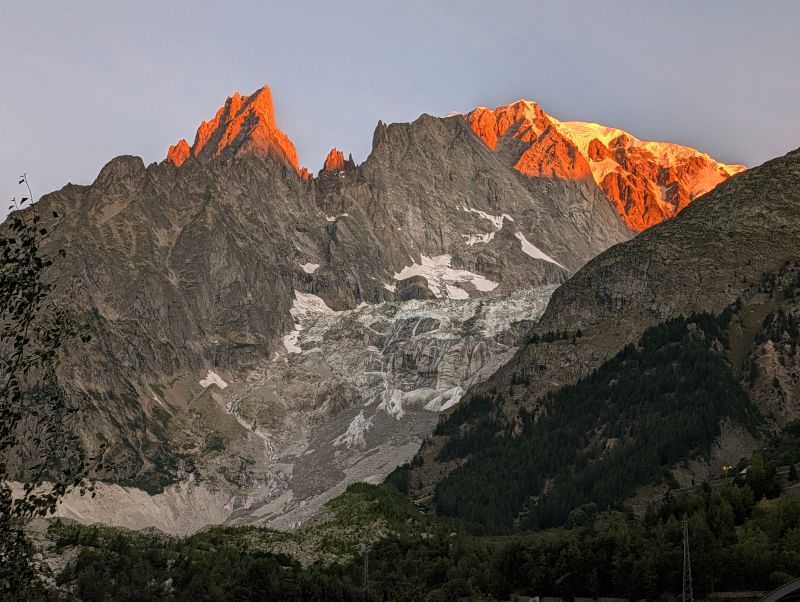Read more about the article Alpencross Ost – West mit dem MTB: 18. Etappe von Courmayeur nach Villard sur Doron