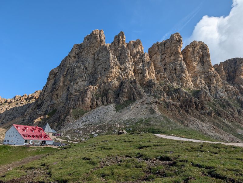 Read more about the article Alpencross Ost – West mit dem MTB: 8. Etappe von der Tierser Alp nach Meran